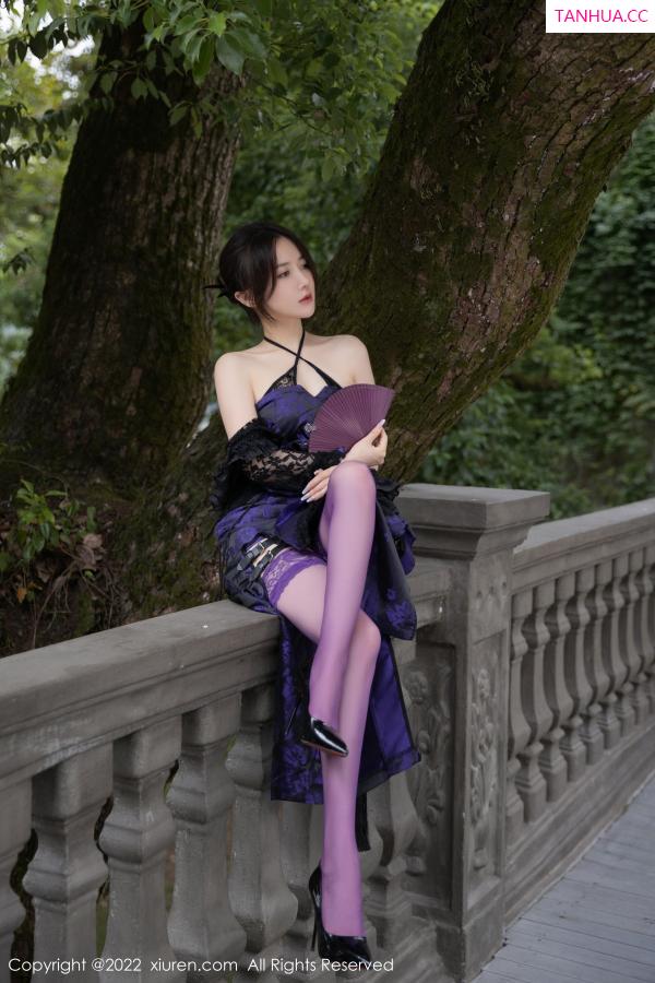 鱼子酱fish  [XiuRen]高清写真图 2022.12.30 No.6074 鱼子酱Fish 丝袜美腿第11张图片
